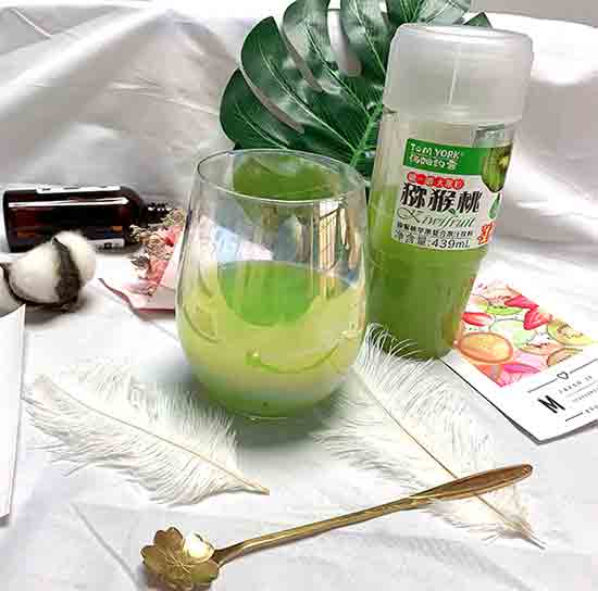 湯姆約客獼猴桃蘋(píng)果復(fù)合果汁 湯姆約客獼猴桃蘋(píng)果復(fù)合果汁